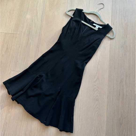 Diane von Furstenberg Carla Dress Black Size 0 - Picture 4 of 8